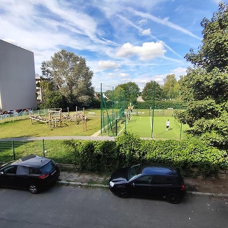 Room & Parking In Shared Appartment With Proprietor L 25 Mins From Paris Gare Du Nord, Cdg Airport & Stade De France Montmagny Экстерьер фото
